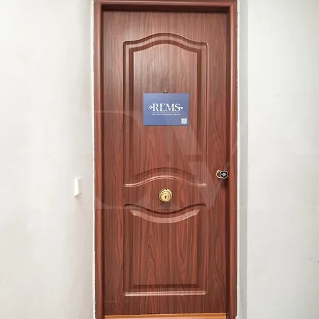 Floor Sea View Rems *
